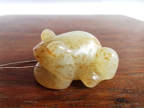 Chinese Ming Dynasty White Jade Little Frog Original Carving