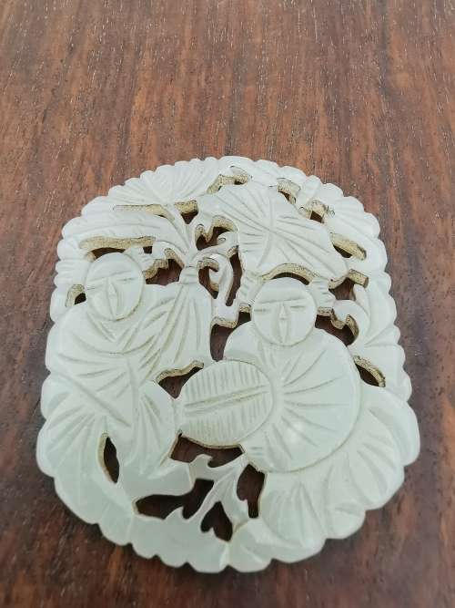 Antique Chinese Late 19th century Hotan jade carving