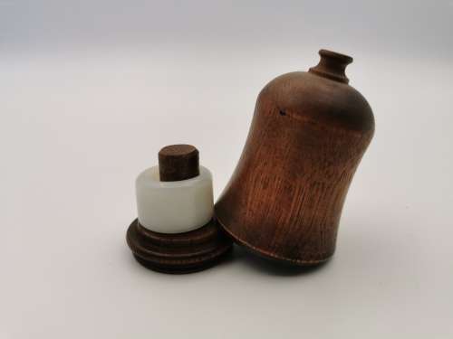Antique Eastern Chinese Hetian jade Fingerstall with wooden case