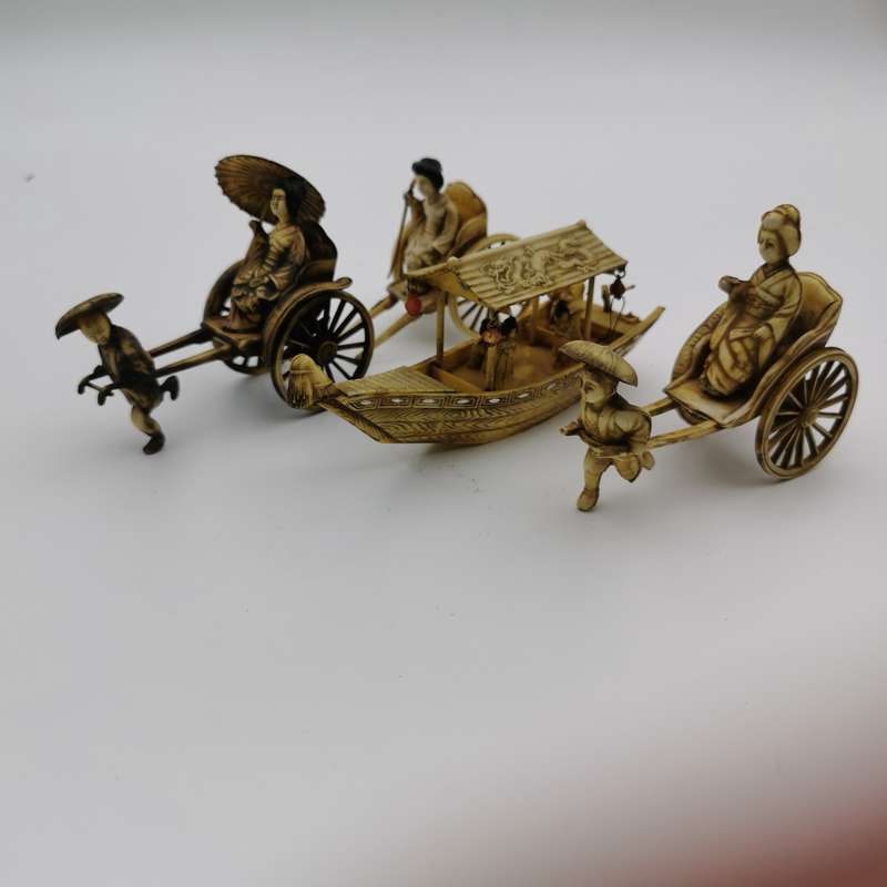 VINTAGE CELLULOID JAPANESE FIGURES