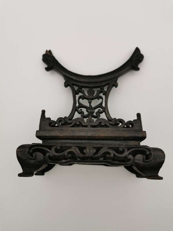 A pair of Chinese jade screens from the late Qing Dynasty