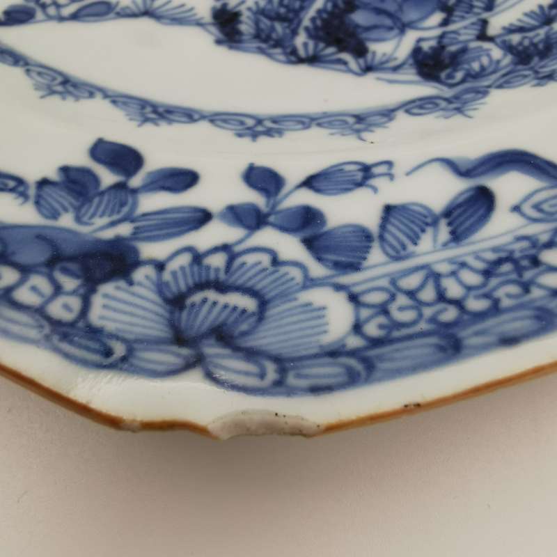 Octagonal porcelain plate depicting human settlement from the mid Qing Dynasty(QianLong 1736-1796)