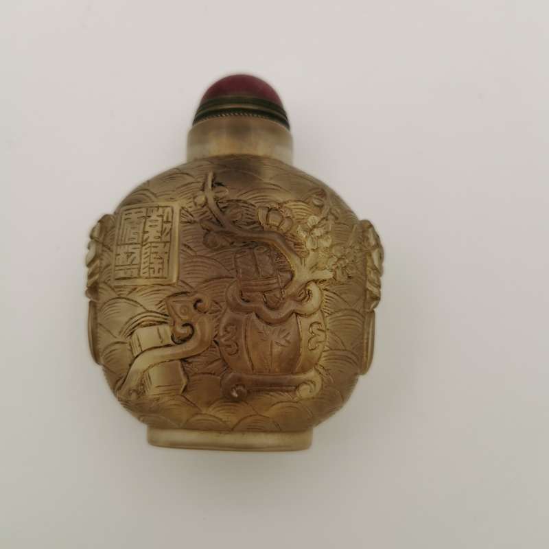 Late 19th Century Eastern antique Old Chinese snuff bottle