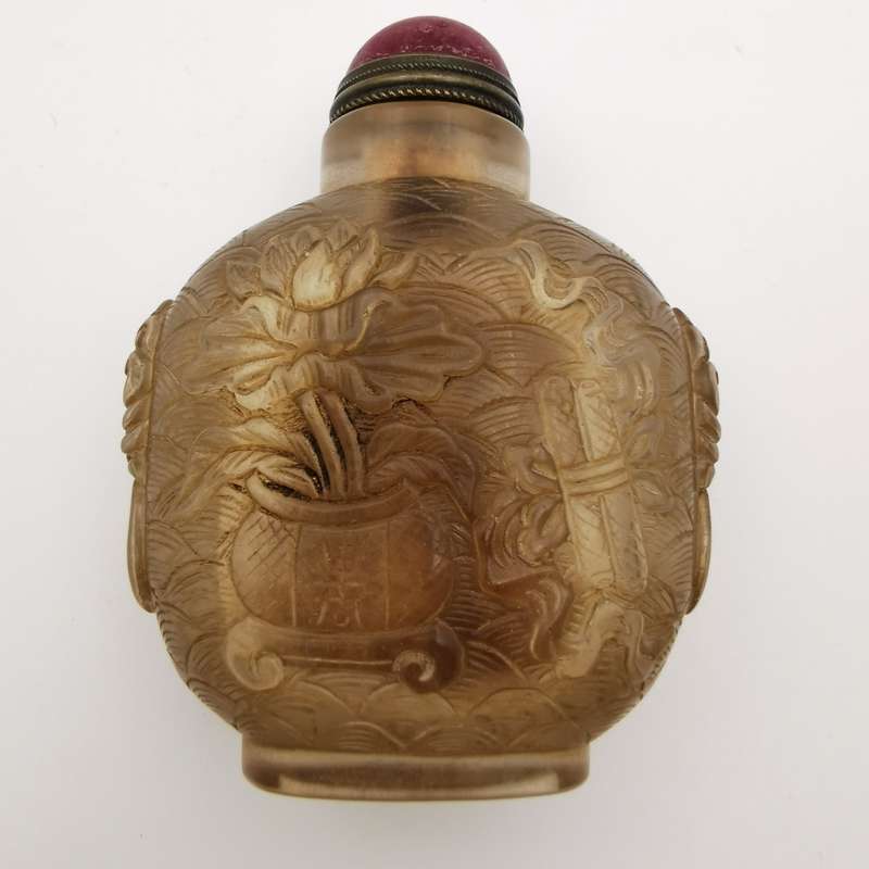 Late 19th Century Eastern antique Old Chinese snuff bottle