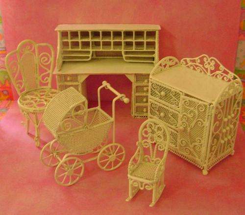 Doll House Miniatures 1/12 Scale