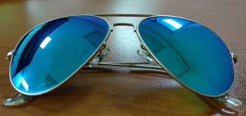 Ray-Ban RB3025 Aviator with Blue Flash Lenses