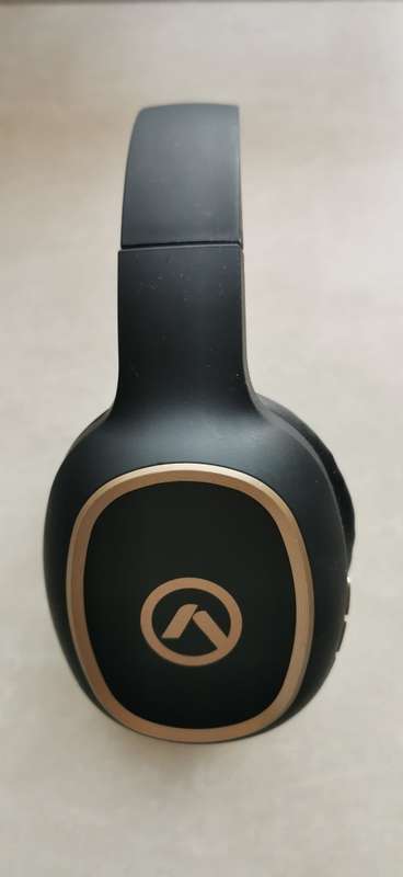 Amplify Chorus Bluetooth Headphones