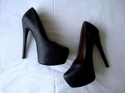 SEXY BLACK DESIGNER PLATFORM HEELS