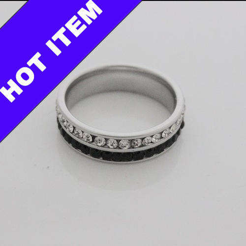 [Uniq Collections]Full Eternity Diamond Ring With Black and White Artificial Diamonds Size N