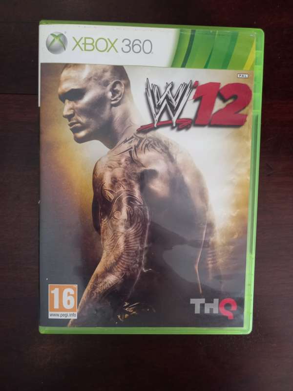 WWE 12