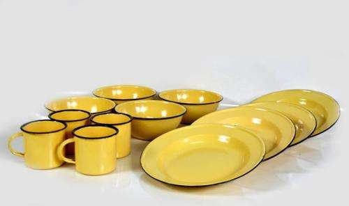 New World Enamelware 12pc dinning set mug plate bowl camping