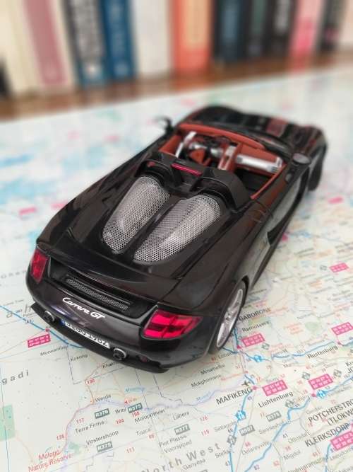 Porsche Carrera GT 1/18 AUTOart