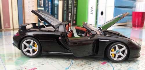 Porsche Carrera GT 1/18 AUTOart