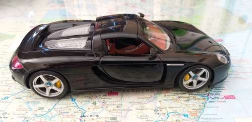 Porsche Carrera GT 1/18 AUTOart