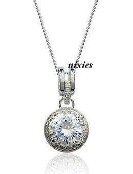 EXQUISITE SWAROVSKI DIAMOND NECKLACE