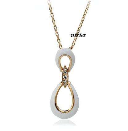 FASHIONABLE SWAROVSKI NECKLACE