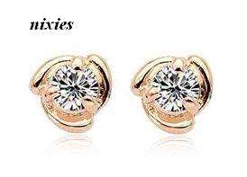 DAZZLING SWAROVSKI DIAMOND STUDS