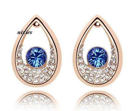 ATTRACTIVE TANZANITE SWAROVSKI EARRING STUDS