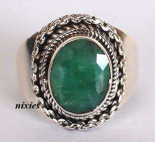 LOVELY SOLID 925 STERLING SILVER EMERALD RING - SIZE 5.75(M)