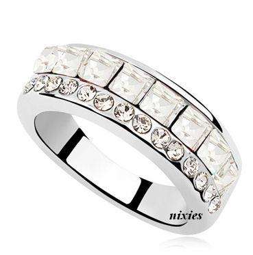 AMAZING SWAROVSKI DIAMANTE PROMISE RING - SIZE 7(O)