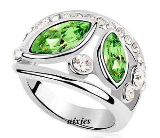 AMAZING PERIDOT SWAROVSKI RING - SIZE 8(Q)