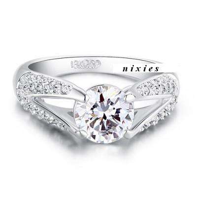 **JUST ARRIVED** SPARKLING 1.5CT ROUND CUT DIAMOND CZ RING  - SIZE 9(S)