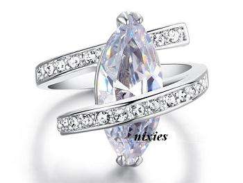 SPARKLING 4CT MARQUISE CUT DIAMOND CZ RING - SIZE 7(O)