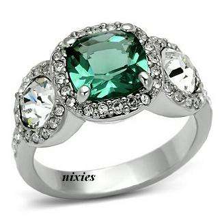 **NEW** LOVELY SIM EMERALD RING - SIZE 8(Q)