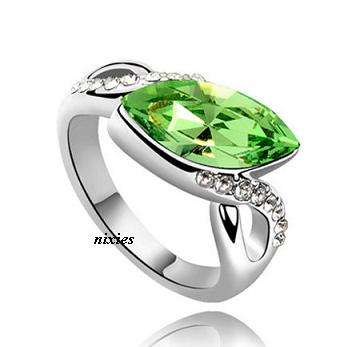 AMAZING PERIDOT SWAROVSKI CRYSTAL RING - SIZE 7(O)