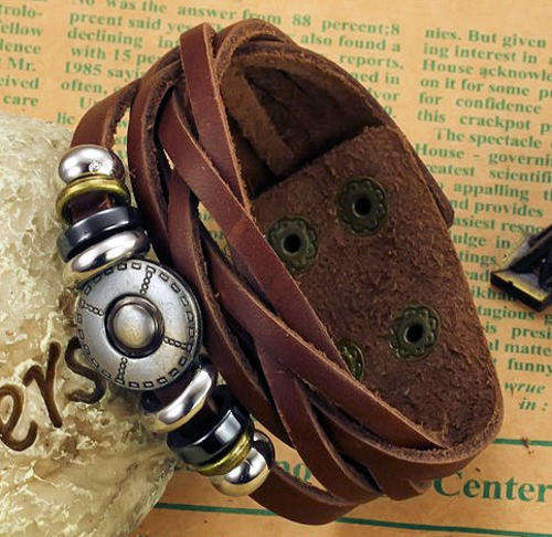 FASHIONABLE GENUINE LEATHER BRACELET