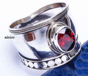 EXTRAORDINARY STERLING SILVER CR GARNET RING - SIZE 7(O)