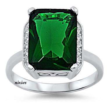 EXQUISITE 925 STERLING SILVER EMERALD & DIAMOND CZ RING - SIZE 8(Q)