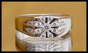 ATTRACTIVE 925 STERLING SILVER RING - SIZE 11(W)