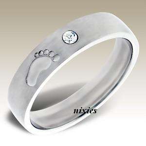 TRENDY STAINLESS STEEL RING WITH CUBIC ZIRCONIA - SIZE 10