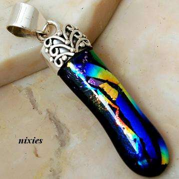 LOVELY DICHROIC GLASS PENDANT IN SOLID 925 STERLING SILVER