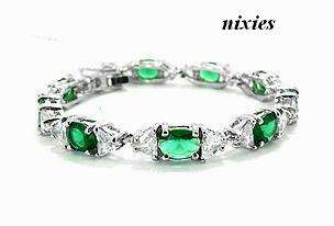 BEAUTIFUL WHITE GOLD EMERALD BRACELET