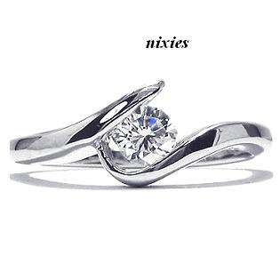 EXQUISITE SOLID SILVER SIMULATED DIAMOND ENGAGEMENT RING - SIZE 6(M)