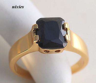 GENTS YELLOW GOLD EP ONYX RING  - SIZE 9(S)