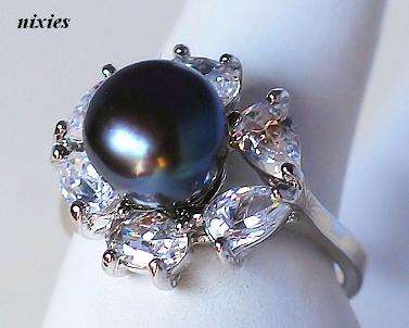 ELEGANT BLACK PEARL COCKTAIL RING - SIZE 9(S)