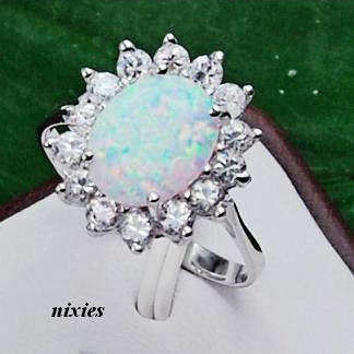 STUNNING FIRE OPAL STAMPED 925 STERLING SILVER RING - SIZE 6(M)