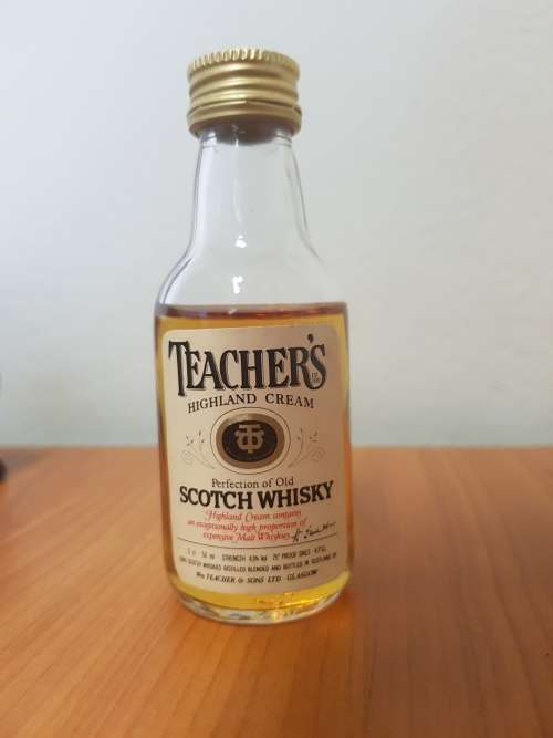Teachers Scotch Whisky mini 50ml ( 2 bottles)