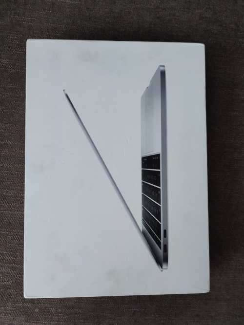 MacBook Pro 13 inch 2017 2.3GHz/8GB Ram/128GB SSD/Read description