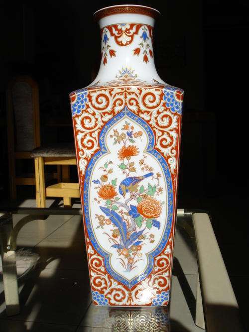 Stunning Germany KAISER Ming Vase 40cm height