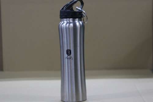 Berlinger Haus 500ml Carbon Pro Stylish Sport Flask Bottle -Carbon(Second hand)