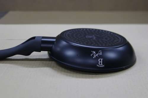 Berlinger Haus - 20 cm  Marble Coated Frypan - Black Rose(Second hand)