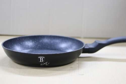 Berlinger Haus - 28cm cm Metallic Line Marble Coated Frypan - Black Rose(Second hand)