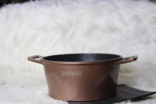 Royalty Line - 20cm Marble Coated Casserole - Copper (Second hand)