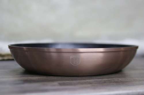 BERLINGER HAUS 24CM TITANIUM COATING FRY PAN - CARBON(SECOND HAND)