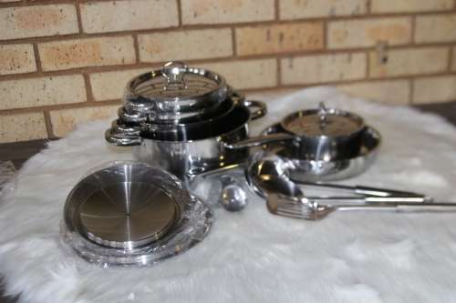 15 Piece Dolphin Cookware Set