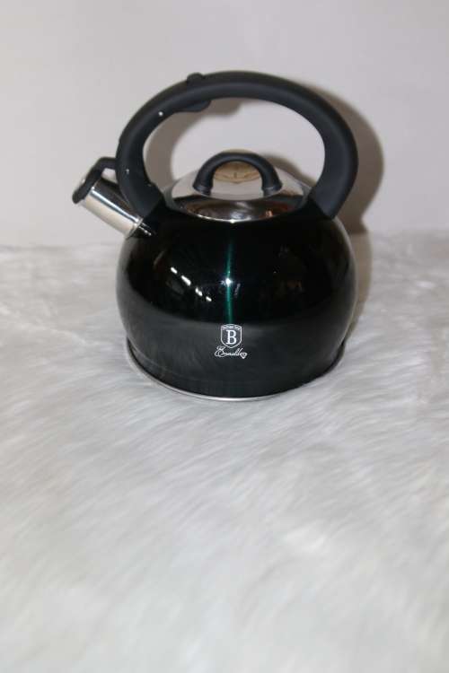 Berlinger Haus 3L Stainless Steel Whistling Kettle - Emerald Green